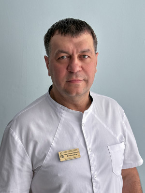 Заведующий отделением, врач-травматолог-ортопед Овчинников Сергей Александрович